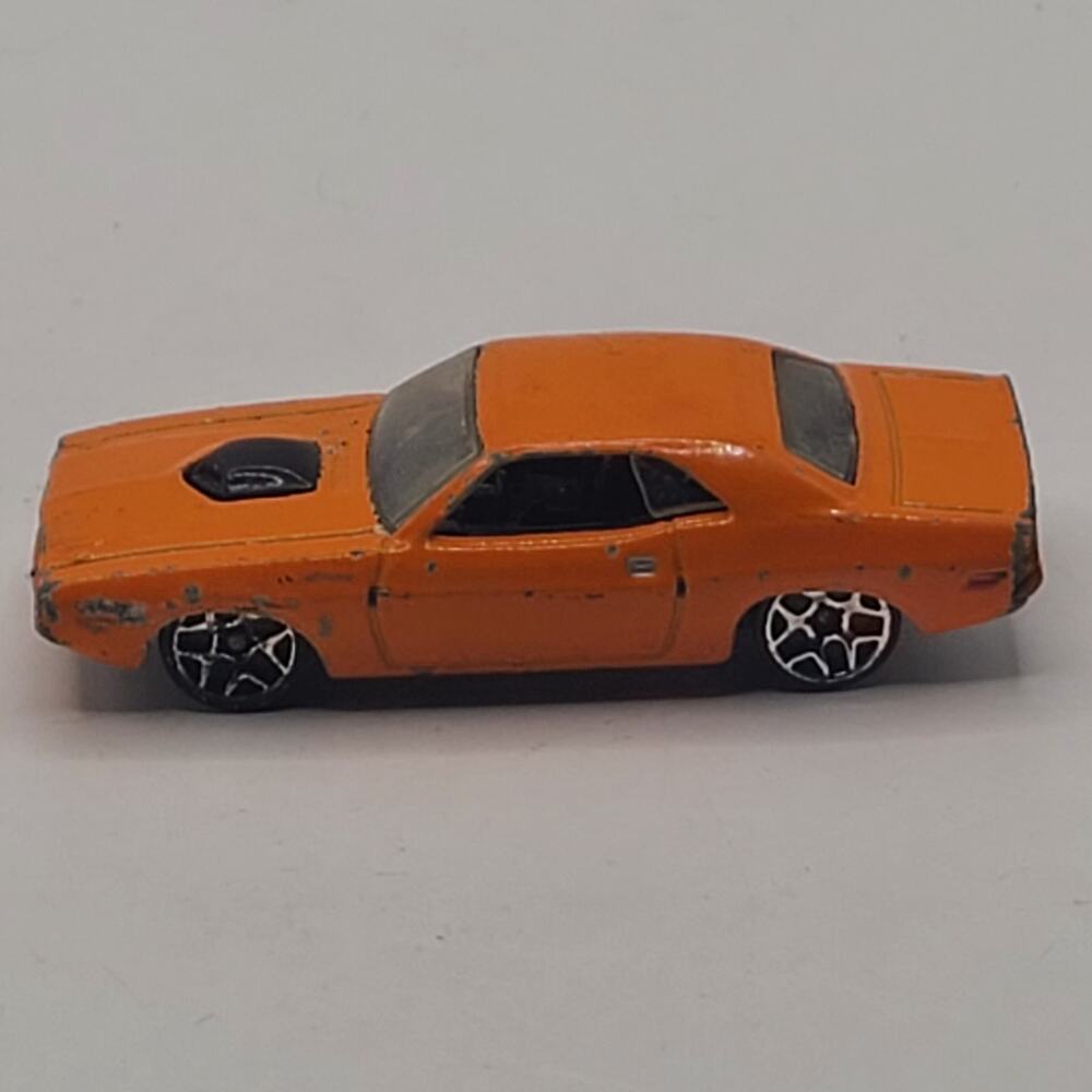 2006 Hot Wheels ‘70 Hemi Dodge Challenger Orange